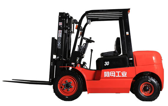 3.0-3.5噸T3國產(chǎn)發(fā)動機內(nèi)燃叉車（排放標(biāo)準(zhǔn)國3）